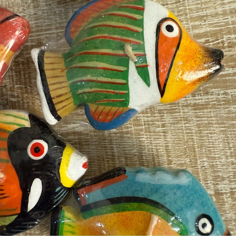 Tropical Fish Floating Candles, Set of 6 - Picture 6 of 11